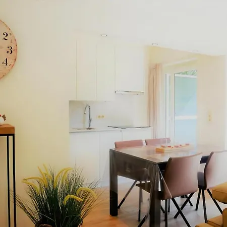 Apartment Parkhouse C0 *